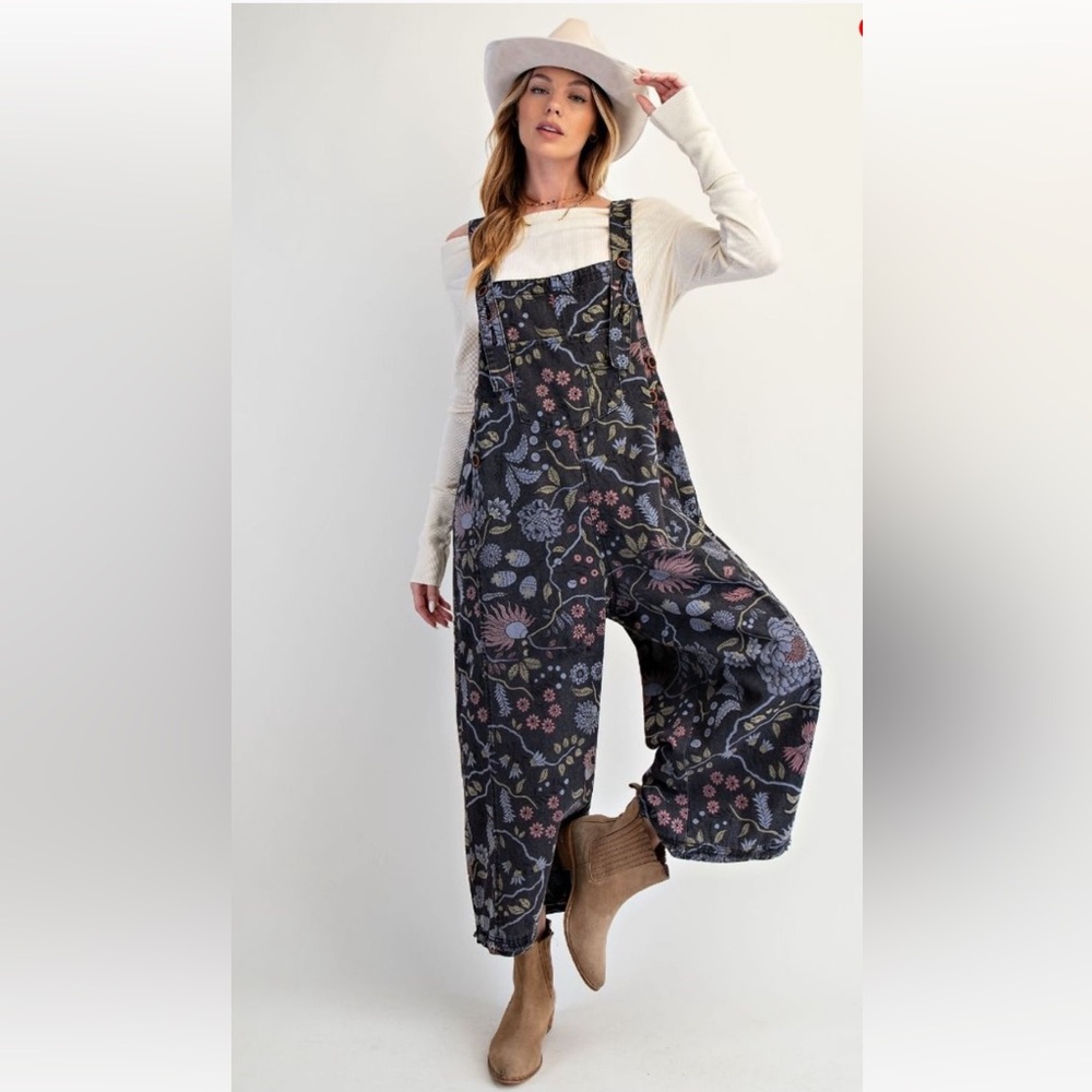 270 ❤️BLACK FLORAL PRINTED VINTAGE
WASHED OVERALLS JUMPSUIT